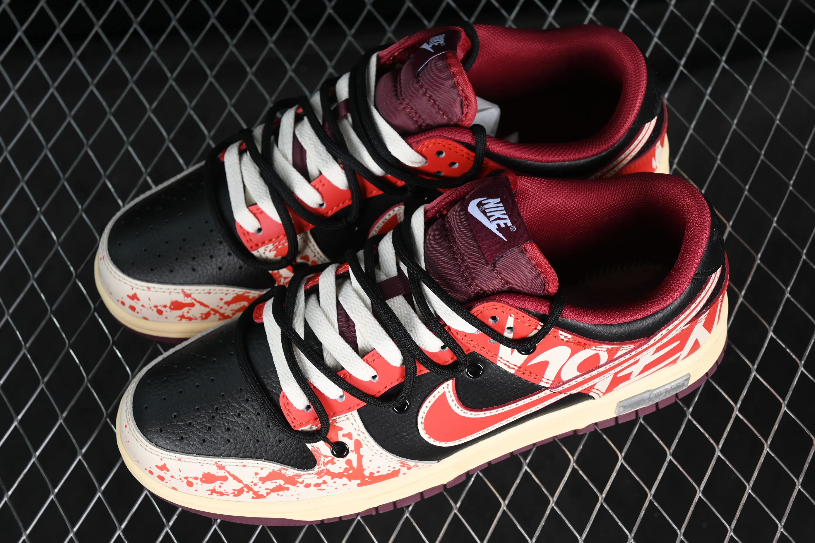 All categories Nk SB Dunk series Nk SB Dunk Low Low-top sneakers Nk Dunk Low WUYA Violent aesthetics Cool graffiti Retro distressed Deconstruction SB strap low-top casual sneakers DJ6188-600